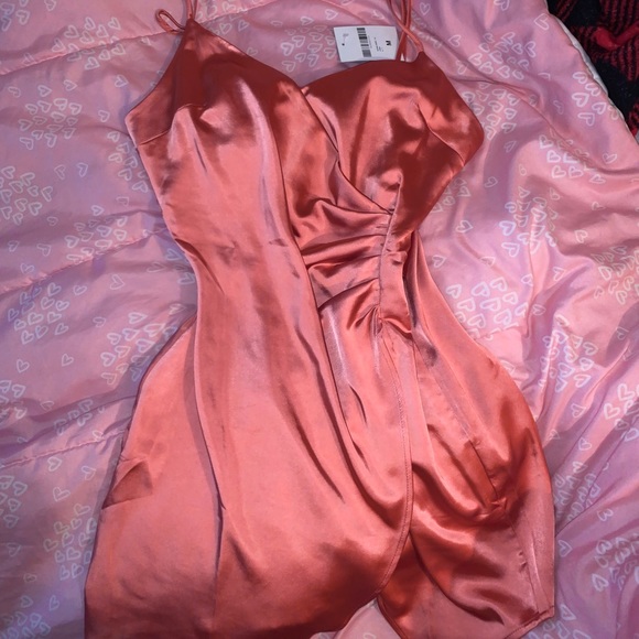 SOLD - ‼️ Forever21 Satin Coral Plunging Mini Dress ‼️ - Picture 2 of 7
